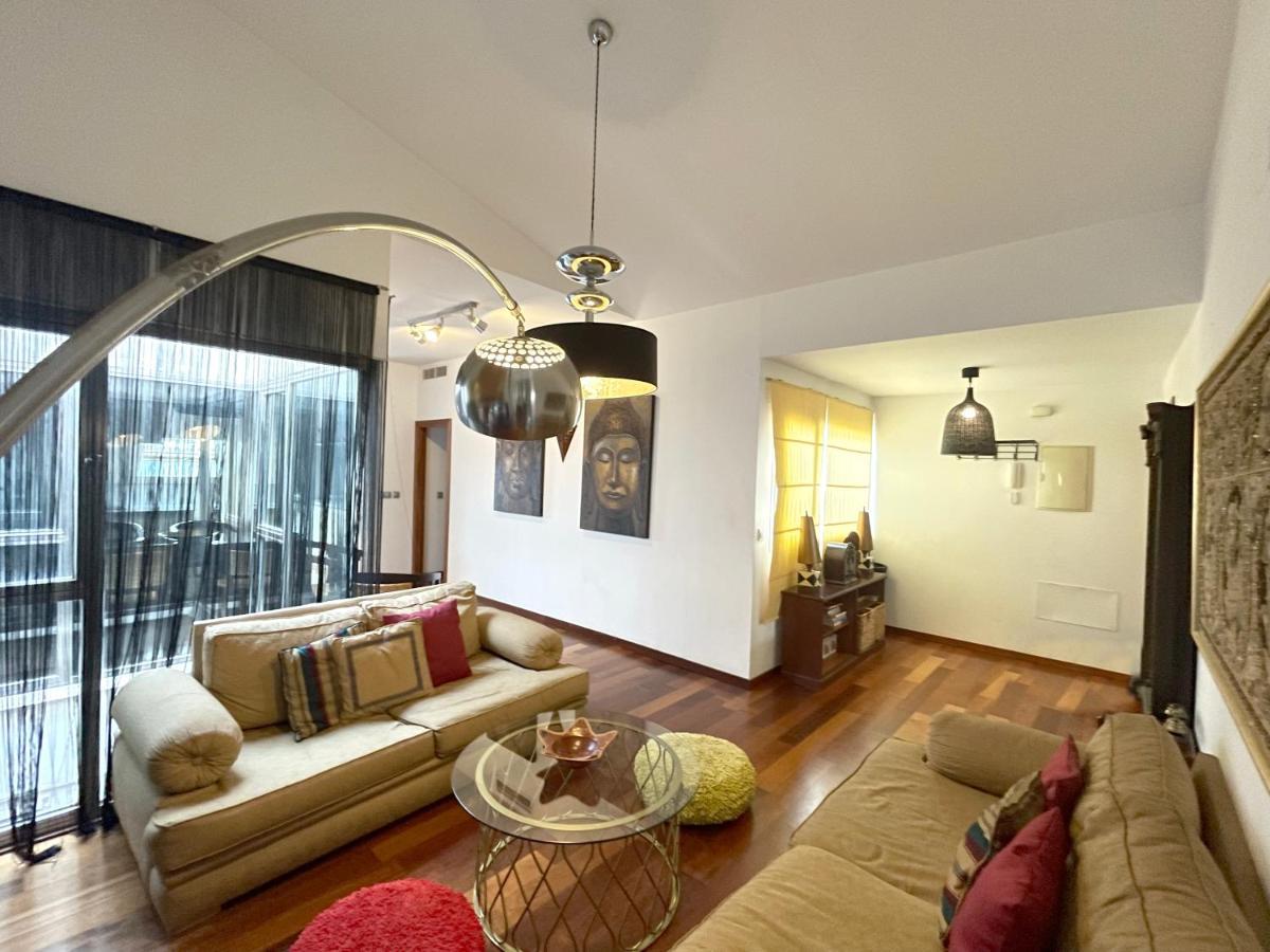 Atico En Plaza De La Constitucion 3 Bedrooms Малага Экстерьер фото